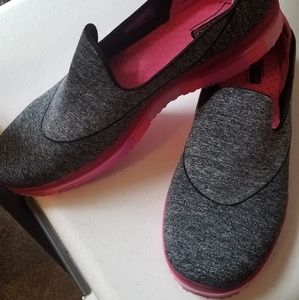 Sketchers Goga Mat Shoes